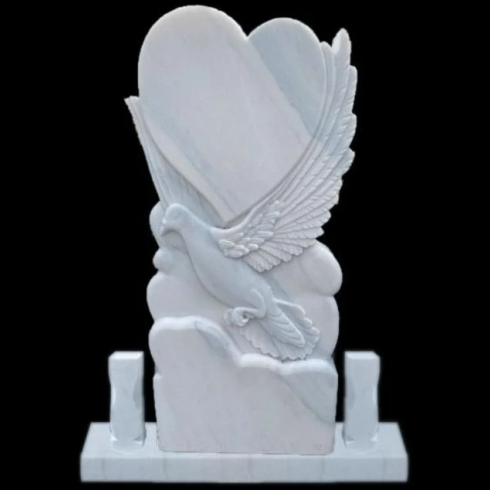 Monument funerar din marmura, cu porumbel si inima, model MAR-106