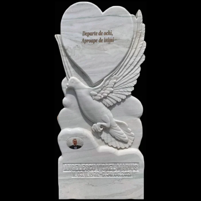 Monument funerar din marmura, cu porumbel si inima, model MAR-106